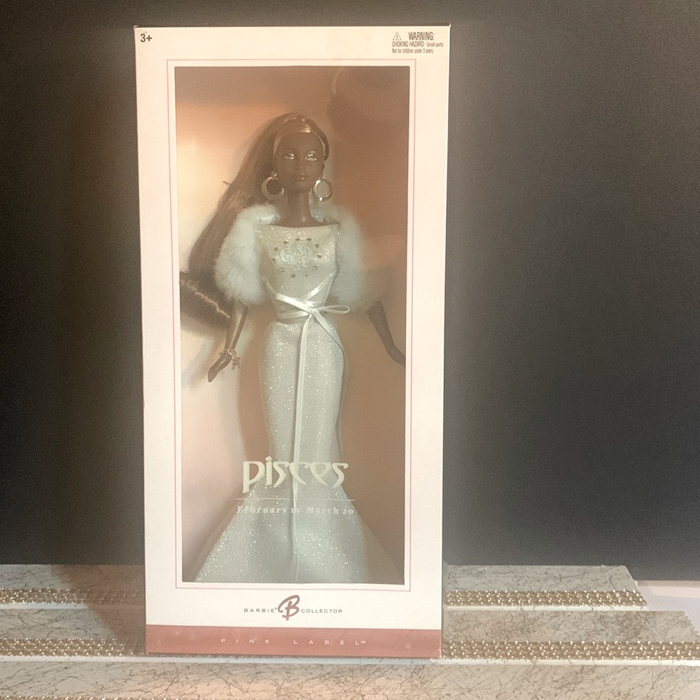 2004 Pisces Barbie Pink Label Collection NRFB-AA